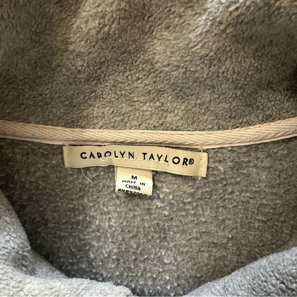 Carolyn Taylor Gray Zip-Up Fleece Jacket size medium - Picture 5 of 8